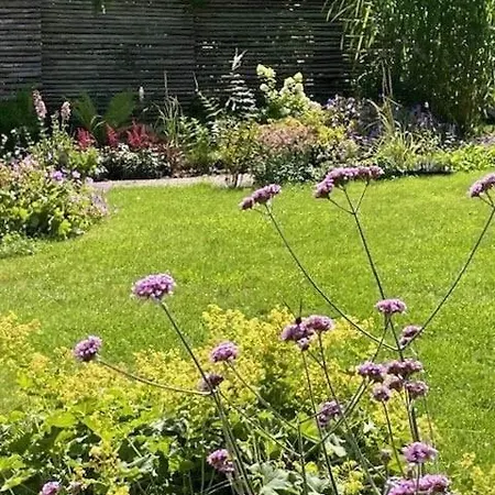 Modern Family Near Сasa de vacaciones Hornbæk